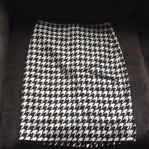 The Limited houndstooth pencil skirt